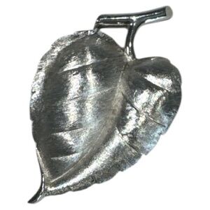 Crown Trifari 1960s Vintage Brushed Silver Tone Life Like Detailed Leaf Brooch